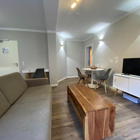 Amaroo - Gästehaus Potsdam “Charlottenhof” Kamer foto