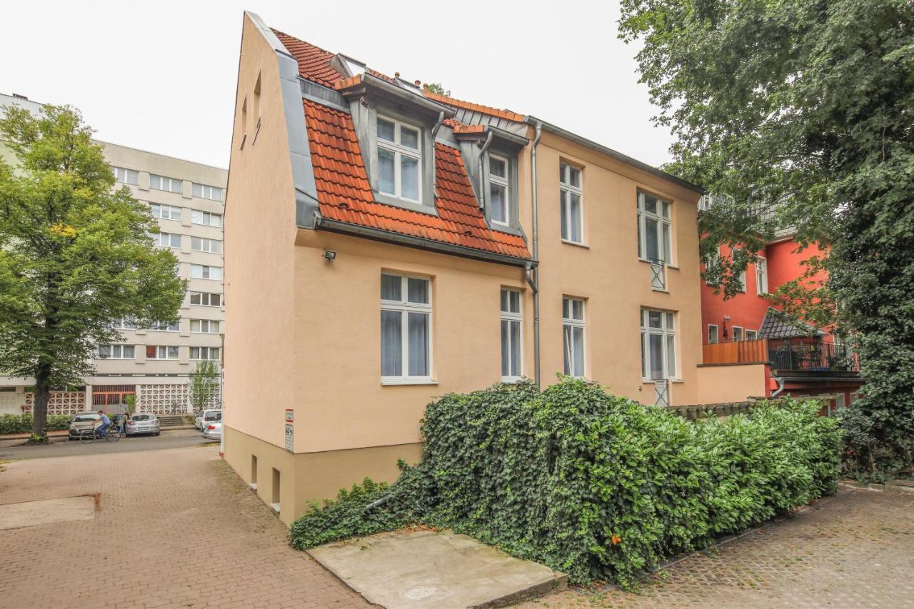 Amaroo - Gästehaus Potsdam “Charlottenhof” Buitenkant foto